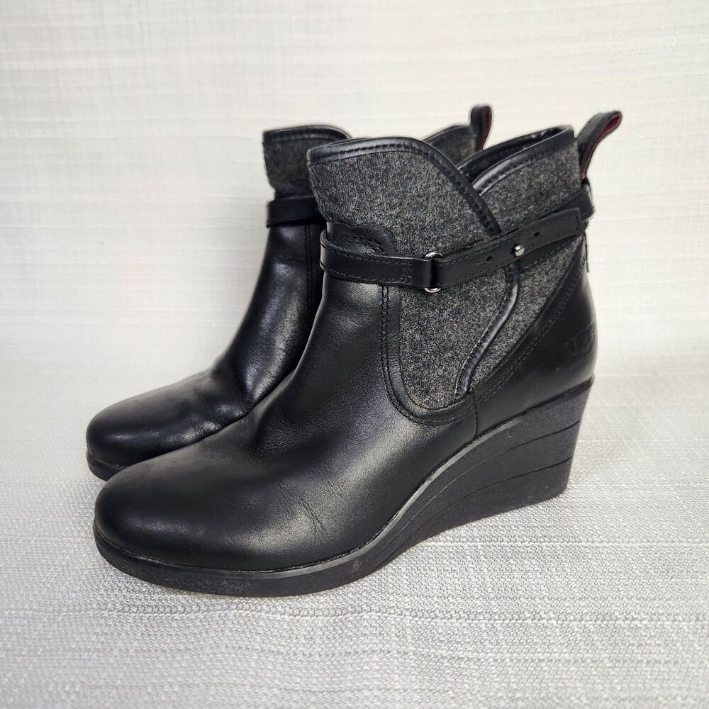 UGG Emalie Ankle Boot Size 7 Black Leather Wedge Bootie Shearling Sole Side Zip